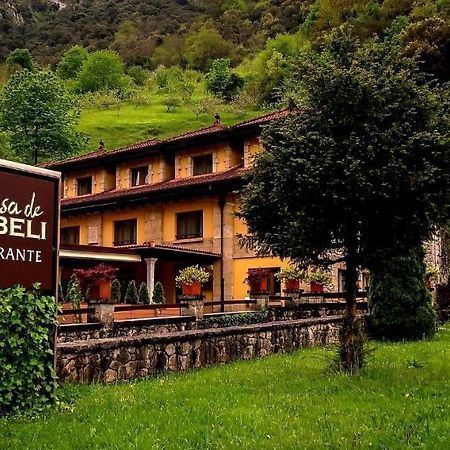 Logis Hotel Restaurante La Casa De Juansabeli Arenas De Cabrales Exteriér fotografie
