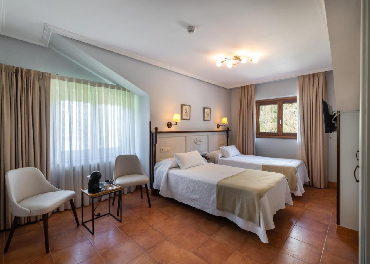 Logis Hotel Restaurante La Casa De Juansabeli Arenas De Cabrales Exteriér fotografie