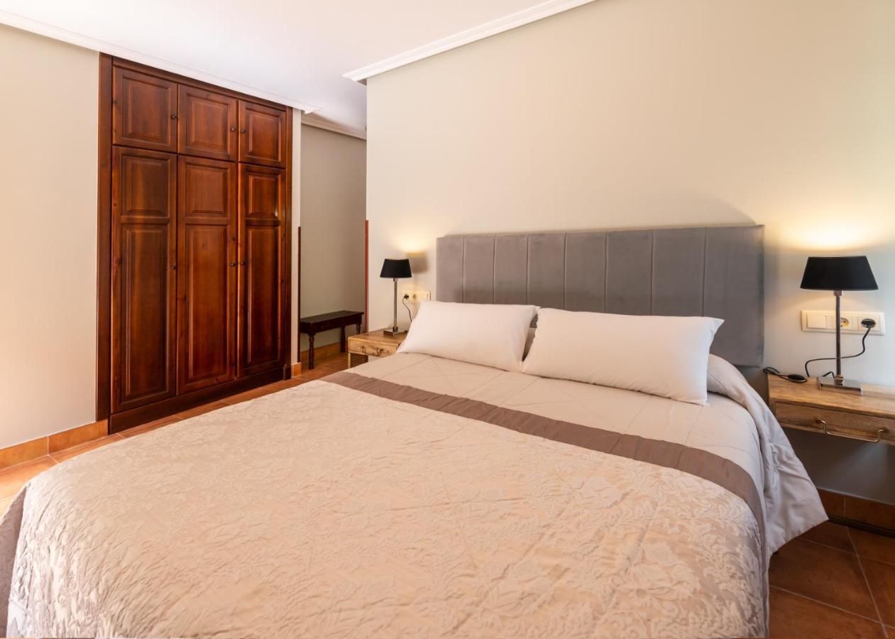 Logis Hotel Restaurante La Casa De Juansabeli Arenas De Cabrales Exteriér fotografie
